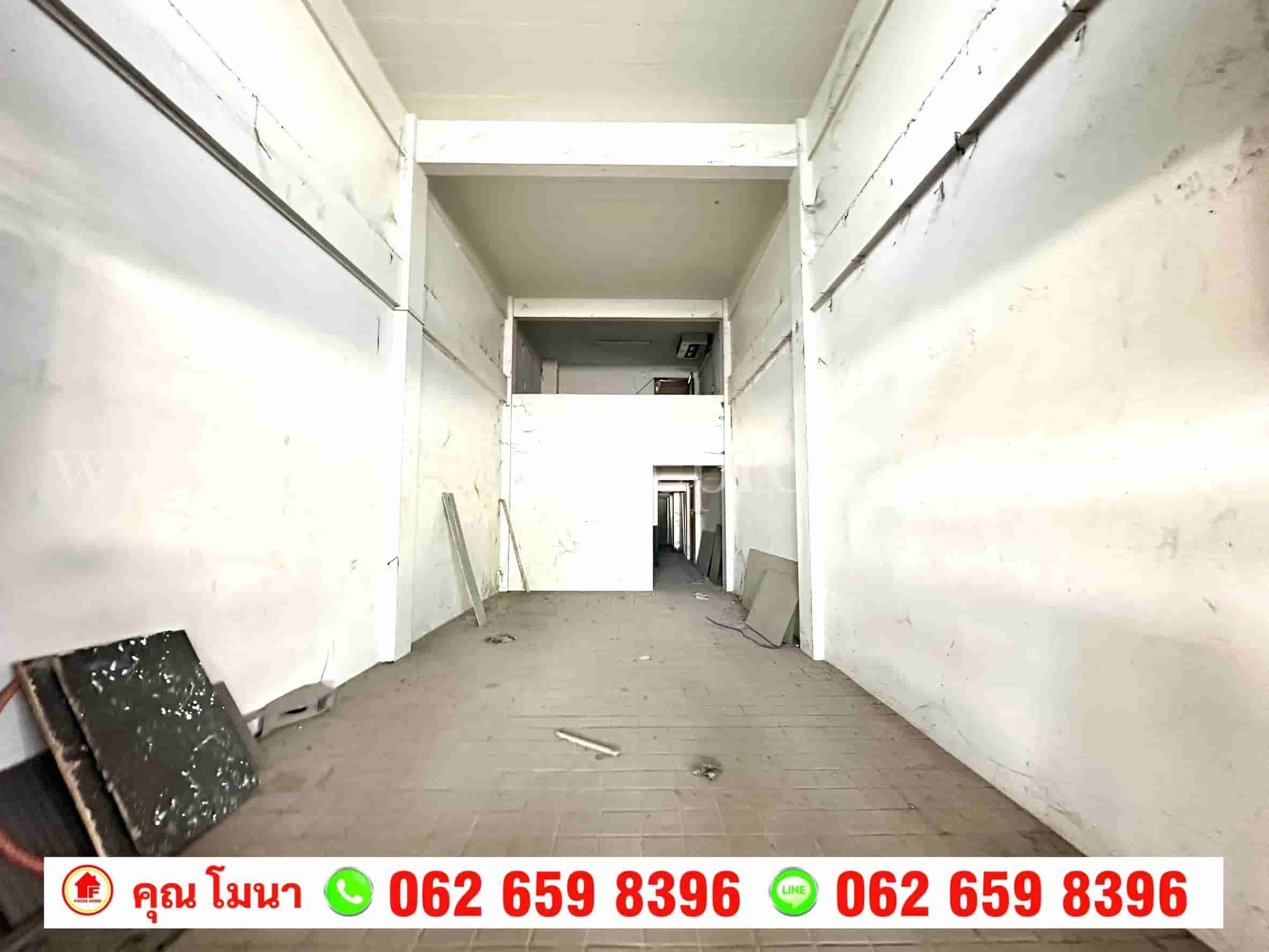 ขายตึกแถว 3 คูหา ติดถนนรัตนาธิเบศร์